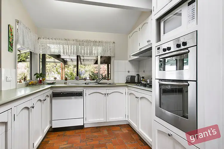 Fifth view of Homely house listing, 6 Brently Close, Narre Warren North VIC 3804