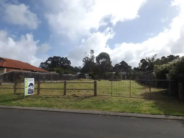 12 Hillside Avenue, Margaret River WA 6285