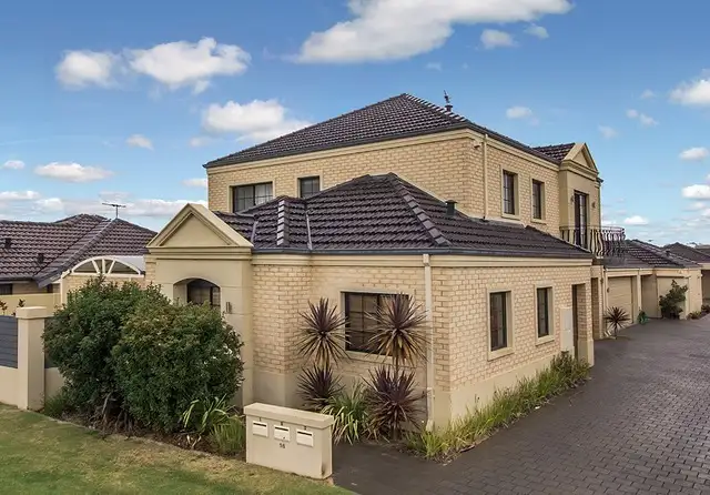Fifth view of Homely house listing, 1/16 Riverina Parade, Munster WA 6166