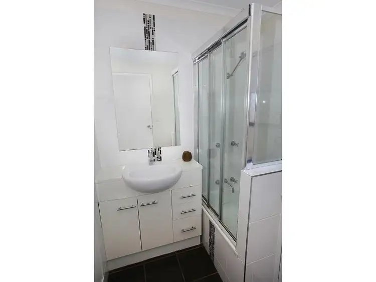 Fifth view of Homely unit listing, 1 / 8 Goonawarra Drive (Burloch), Mooloolaba QLD 4557