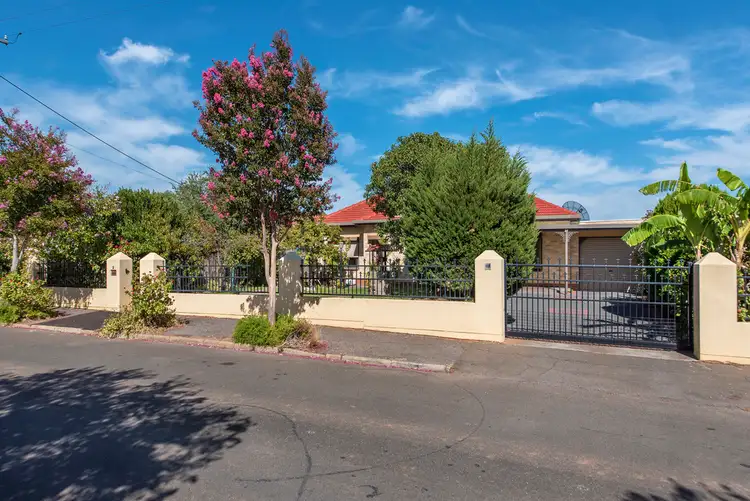 27 Sandford St, Kensington Gardens SA 5068