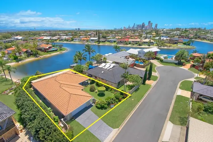 22 Cadence Avenue, Mermaid Waters QLD 4218