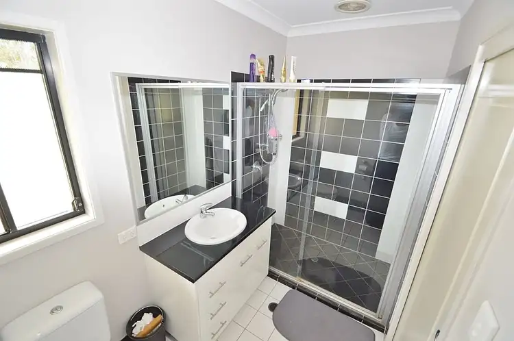 Fifth view of Homely house listing, 5 Newton Court, Kensington Grove QLD 4341