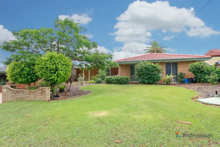 15 Lenham Way, Marangaroo WA 6064