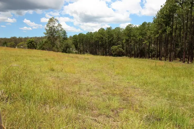 21 James Road, Glenwood QLD 4570