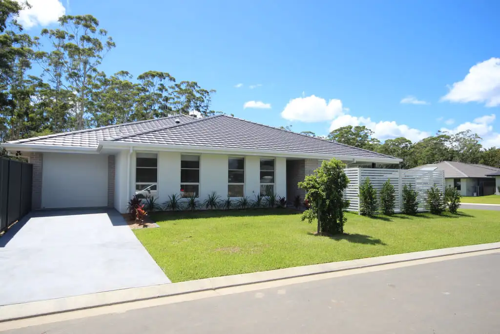 Main view of Homely unit listing, 2 Lemongrass Circuit, Wauchope NSW 2446