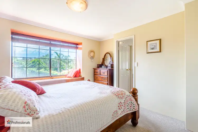 17 Onyx Road, Mount Richon WA 6112