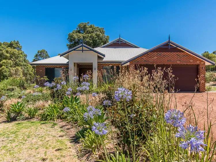 38 Vincent Lookout, Bedfordale WA 6112