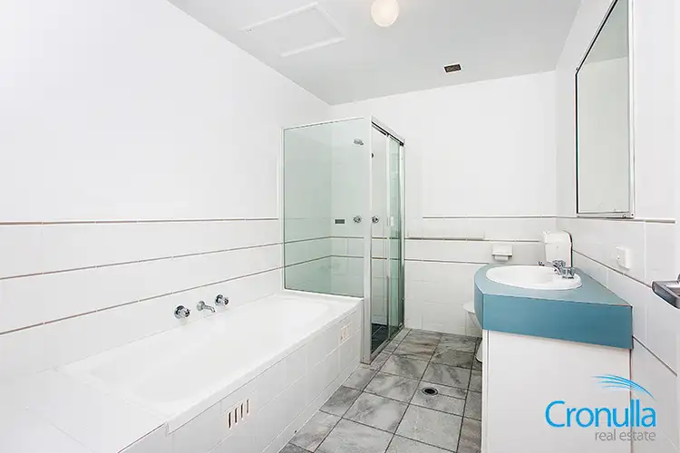 Fifth view of Homely apartment listing, 3/31-35 Ewos Parade, Cronulla NSW 2230