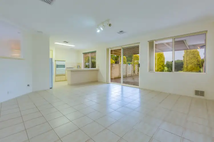 Fifth view of Homely house listing, 9 Birdie Court, Cooloongup WA 6168