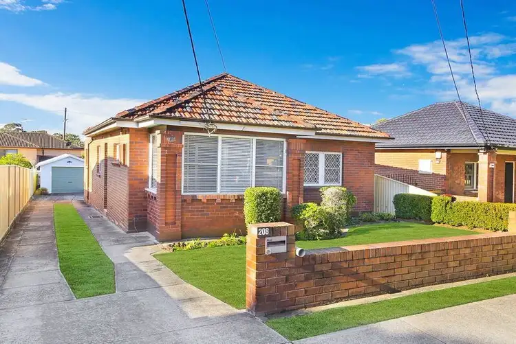 208 Patrick St, Hurstville NSW 2220