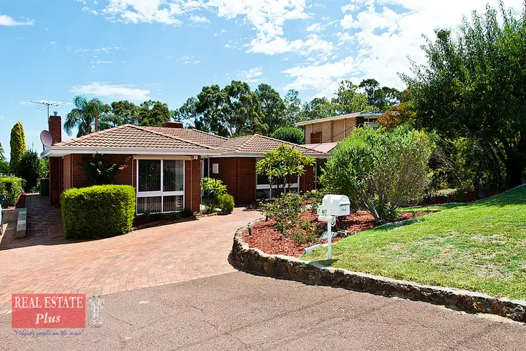 7 Russell Road, Greenmount WA 6056