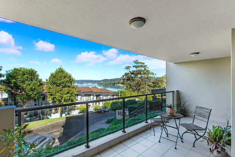 10/6-10 Broadview Ave, Gosford NSW 2250