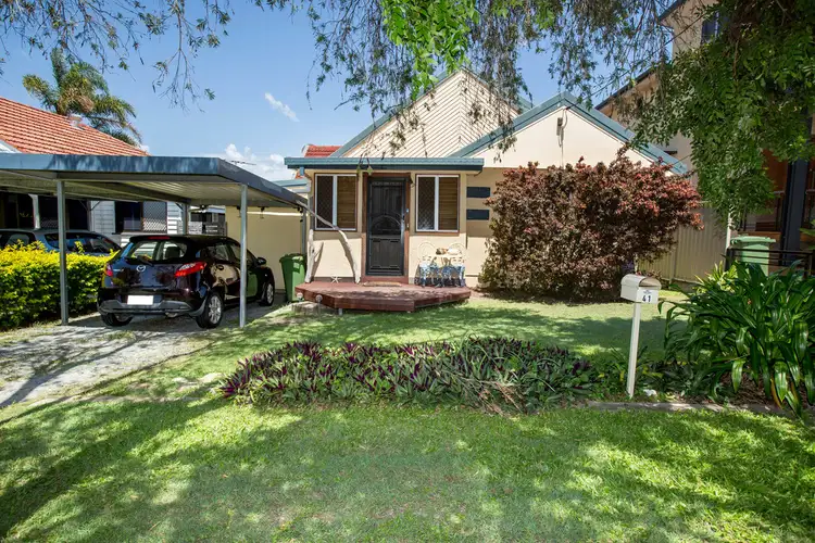 41 Shields Street, Redcliffe QLD 4020