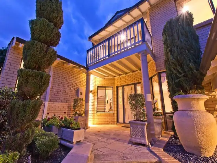 33 Hazelwood Loop, Carine WA 6020