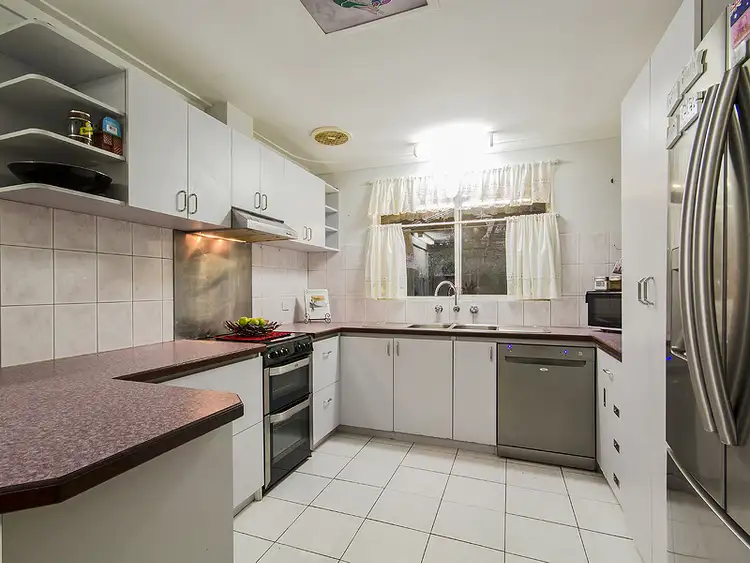 Fifth view of Homely house listing, 25 Barron Way, Orelia WA 6167