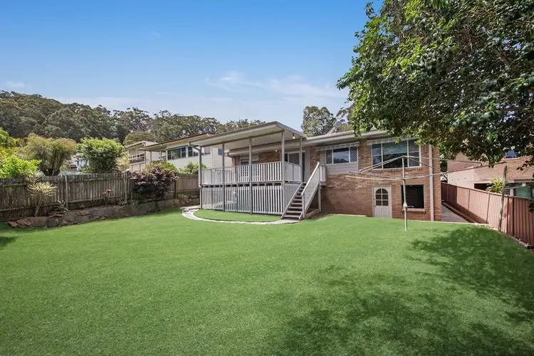 19 Lock Avenue, Springfield NSW 2250