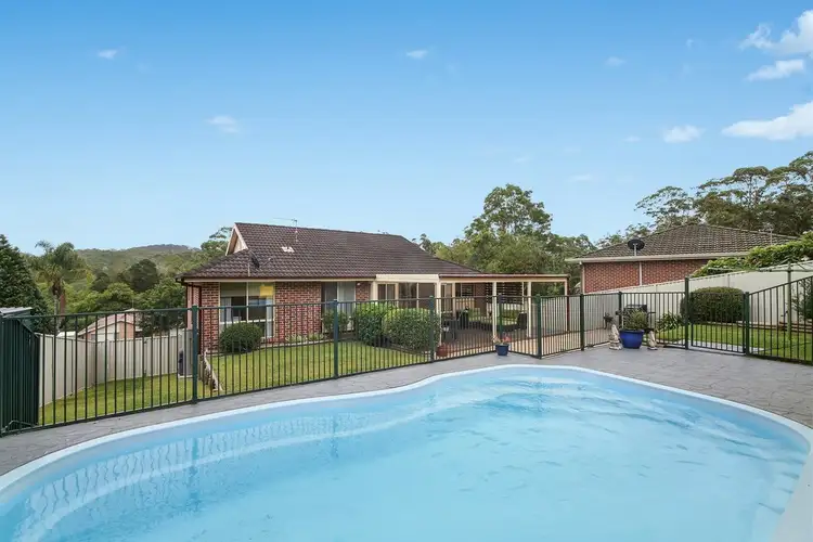 18 Woodbine Close, Lisarow NSW 2250