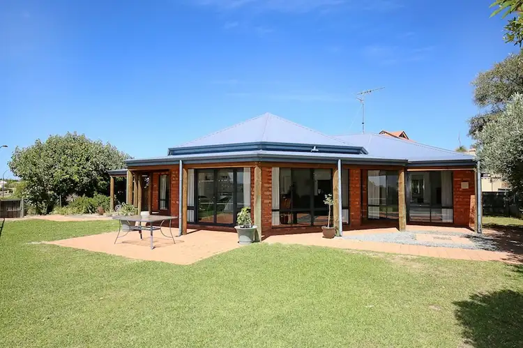 Second view of Homely house listing, 21 Nannup Close, Dawesville WA 6211
