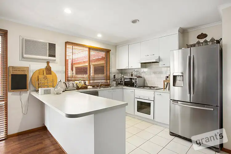 Sixth view of Homely house listing, 33 Leonard Avenue, Berwick VIC 3806