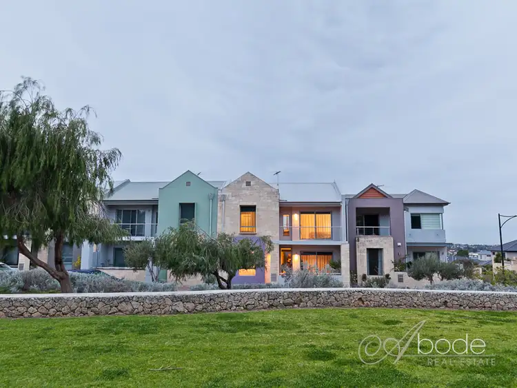 Second view of Homely house listing, 19 Roscommon Crescent, Beaconsfield WA 6162