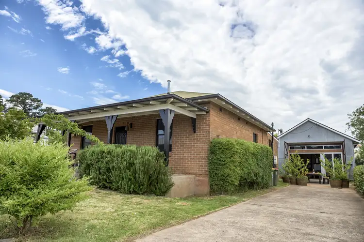 4 Hawkins Lane, Orange NSW 2800