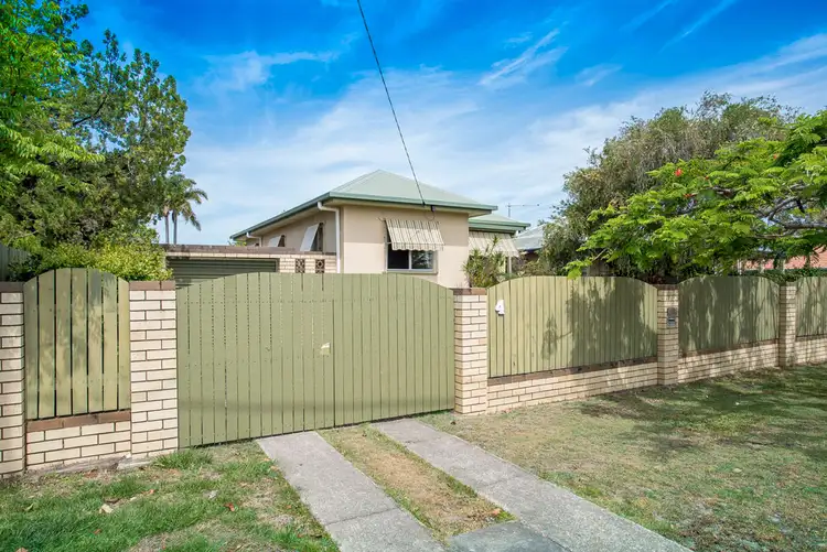 4 Garsden Street, Redcliffe QLD 4020