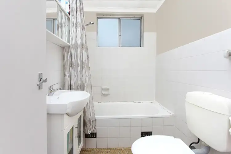 Fifth view of Homely unit listing, 6/60 McBurney Road, Cabramatta NSW 2166