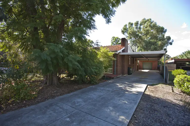 8 Kathleen Close, Maida Vale WA 6057