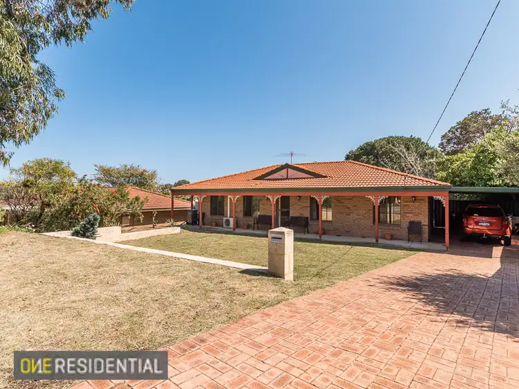 Second view of Homely house listing, 5 Busycon Place, Heathridge WA 6027