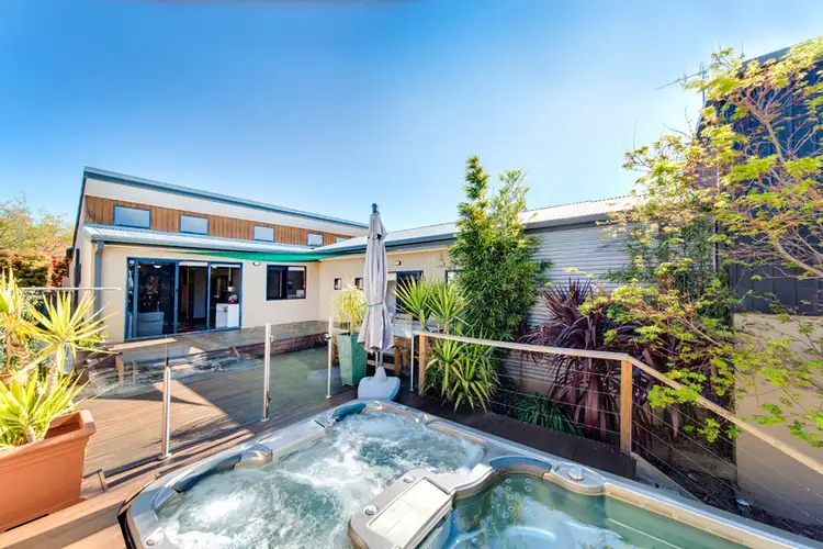11 Bendora Crescent, Palmerston ACT 2913