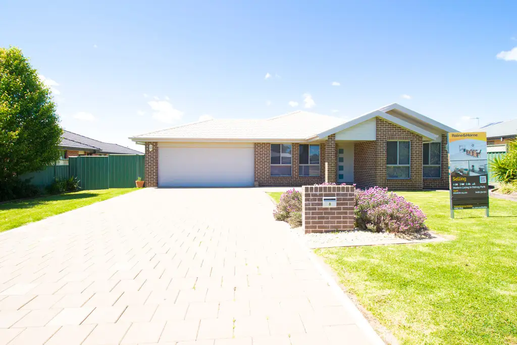 Main view of Homely house listing, 8 Loch Lomond Way, Dubbo NSW 2830