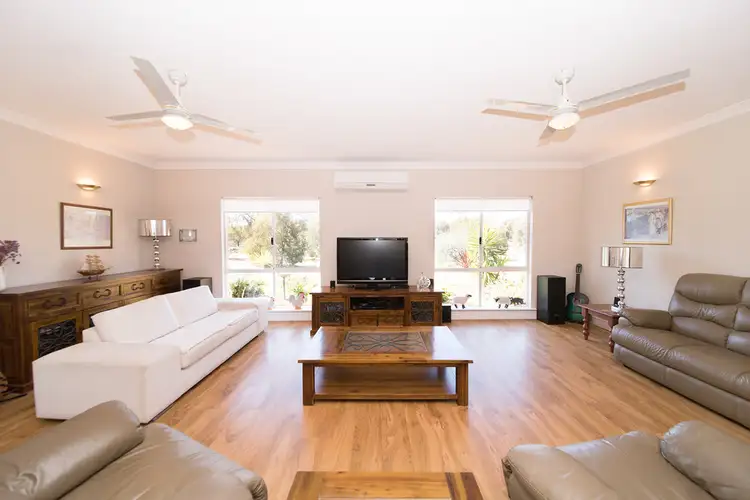 2 Lord Street, Popanyinning WA 6309