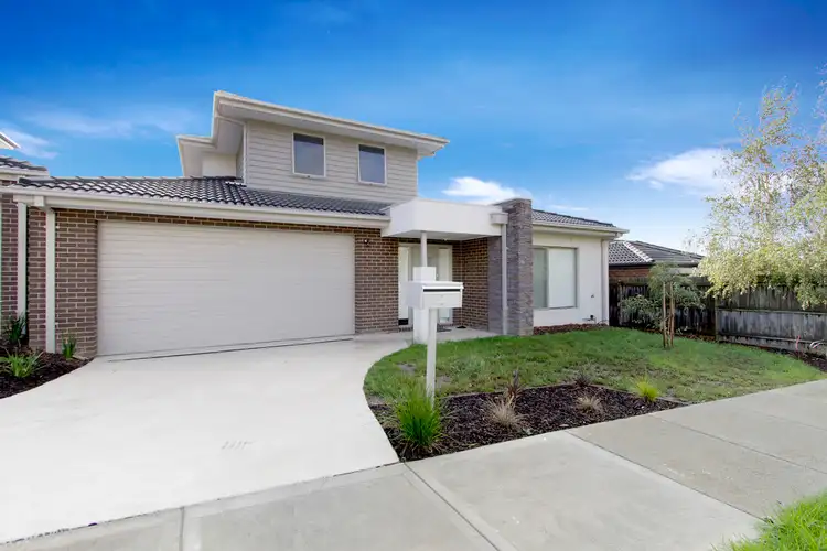 5 Melzak Way, Berwick VIC 3806