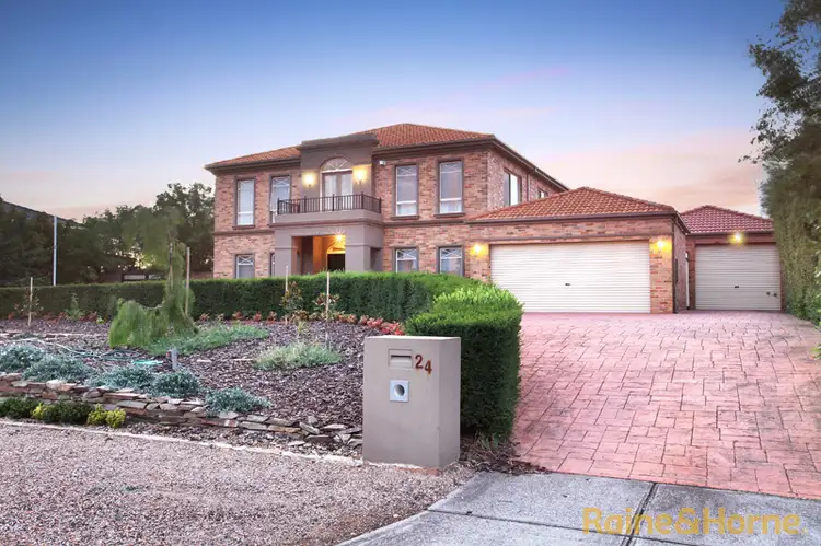 24 Castlewellan Blvd, Hillside VIC 3037