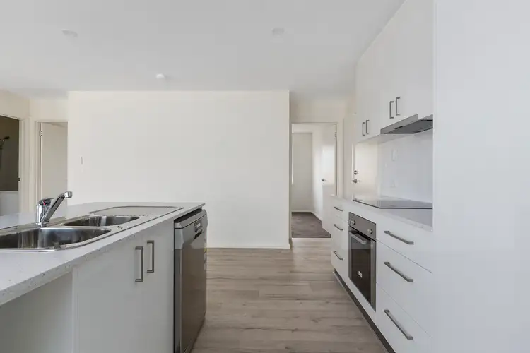 Fifth view of Homely house listing, 2/25 Ashgrove Crescent, Old Beach TAS 7017