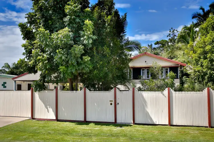 7 Roberts Street, Hermit Park QLD 4812