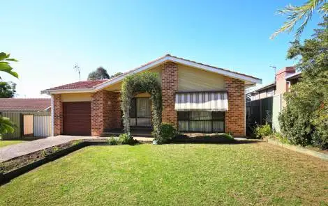 4 Farrelly Pl, Bomaderry NSW 2541