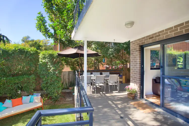 Second view of Homely unit listing, 2/21 Kingsway, Dee Why NSW 2099