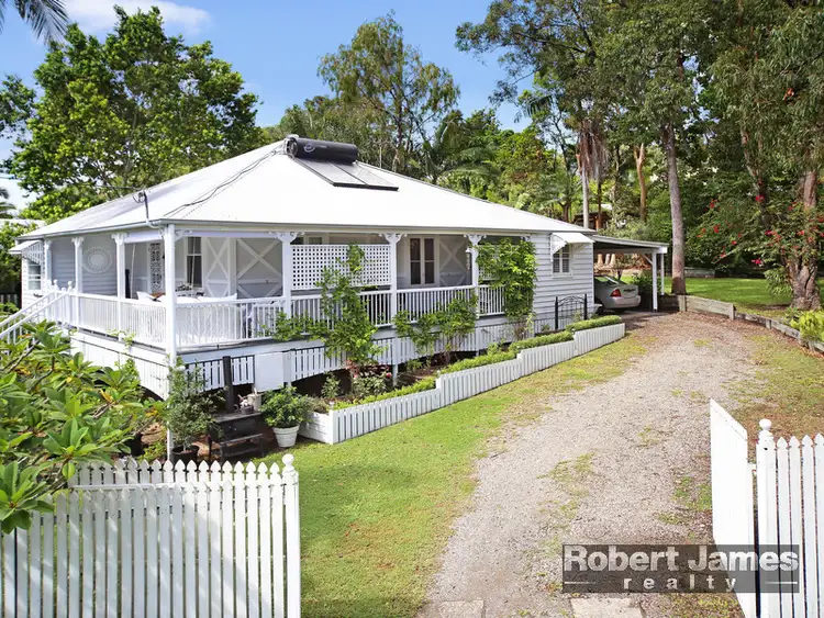 2 Pines Avenue, Cooroibah QLD 4565
