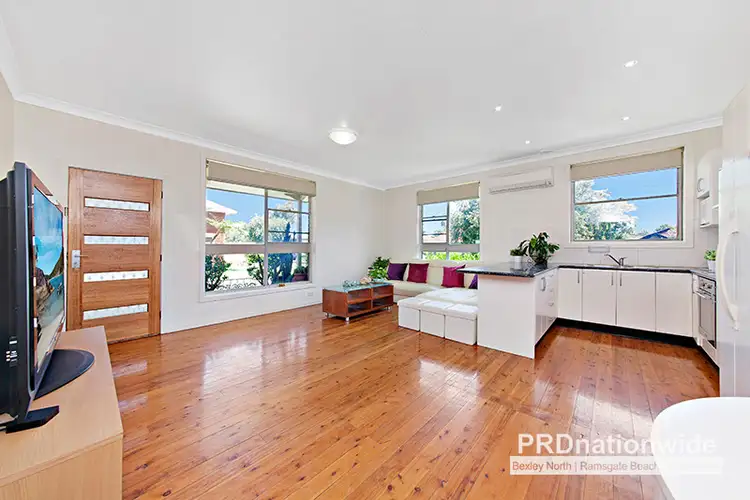 Third view of Homely villa listing, 8/14-16 Mimosa Street, Bexley NSW 2207