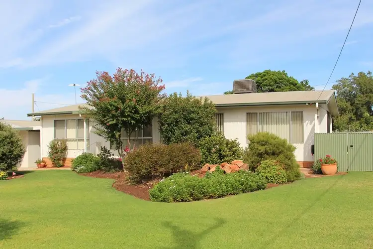 6 illilliwa Street, Griffith NSW 2680
