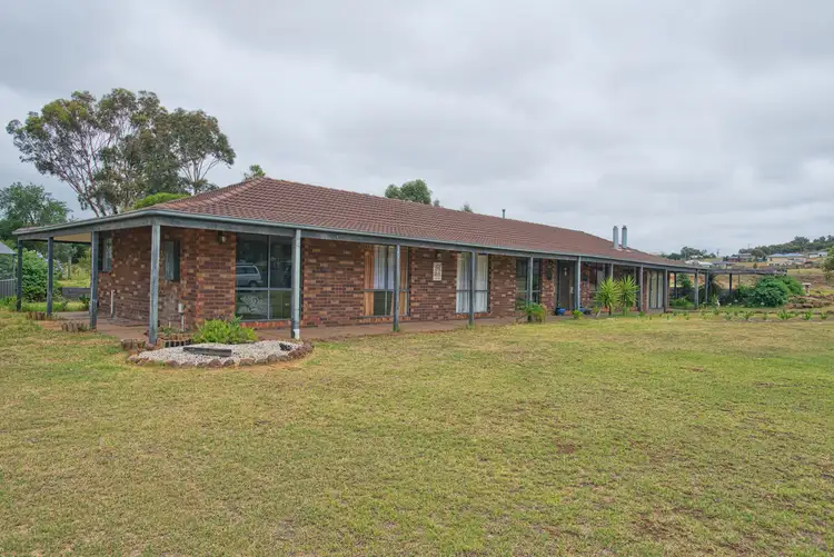 121 Halletts Way, Bacchus Marsh VIC 3340