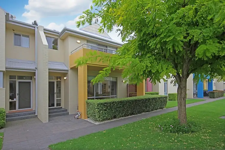8/1A Myamba Parade, Surfside NSW 2536