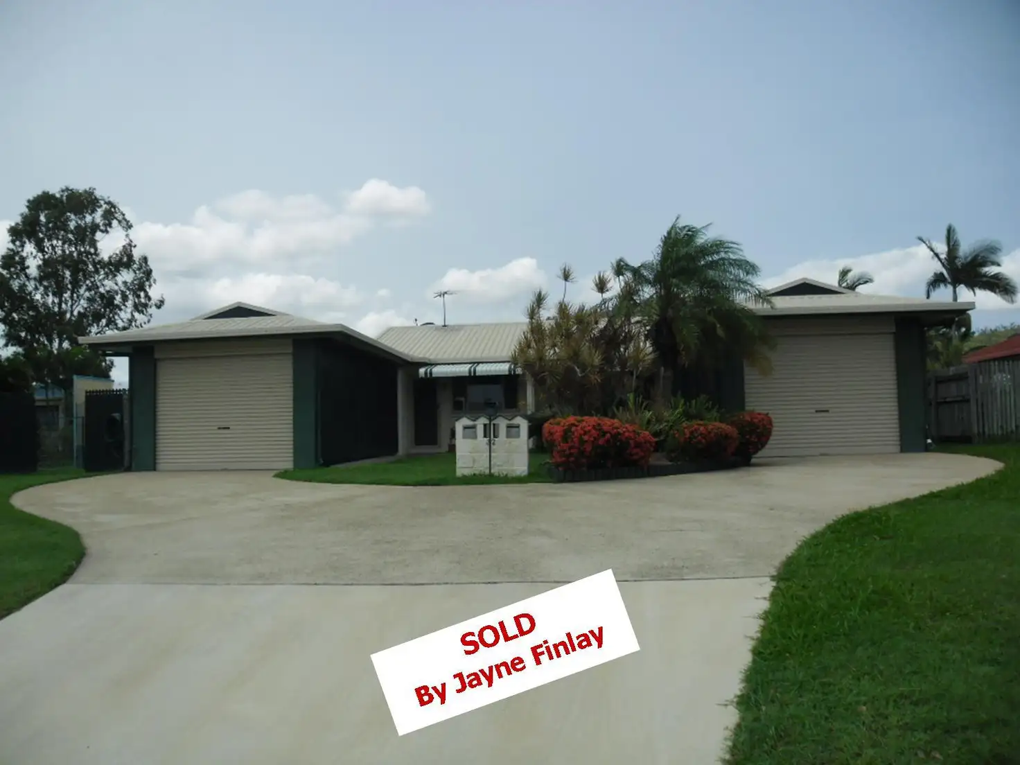 Main view of Homely unit listing, 1/32 Doncaster Way, Mount Louisa QLD 4814