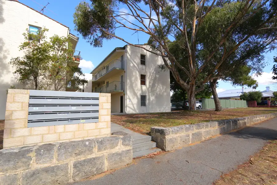 Main view of Homely unit listing, 21/187 Canning Hwy, East Fremantle WA 6158