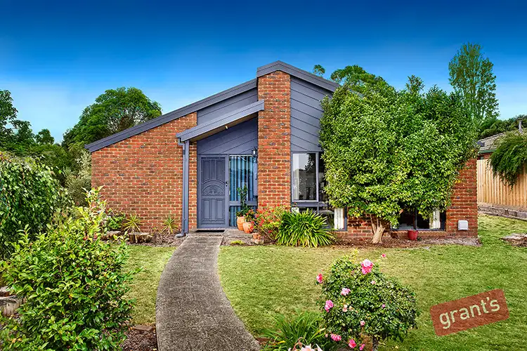 12 Cypress Court, Cranbourne North VIC 3977