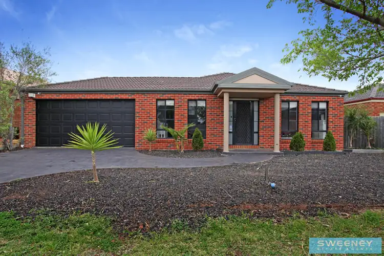 12 Marrowie Place, Taylors Hill VIC 3037