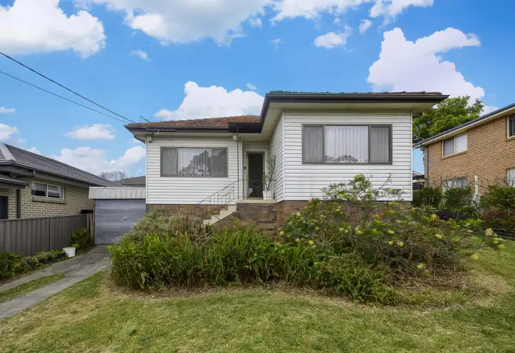 43 First Avenue, Gymea Bay NSW 2227