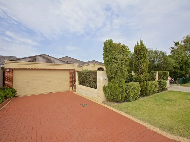 15 Oakwood Avenue, Woodlands WA 6018